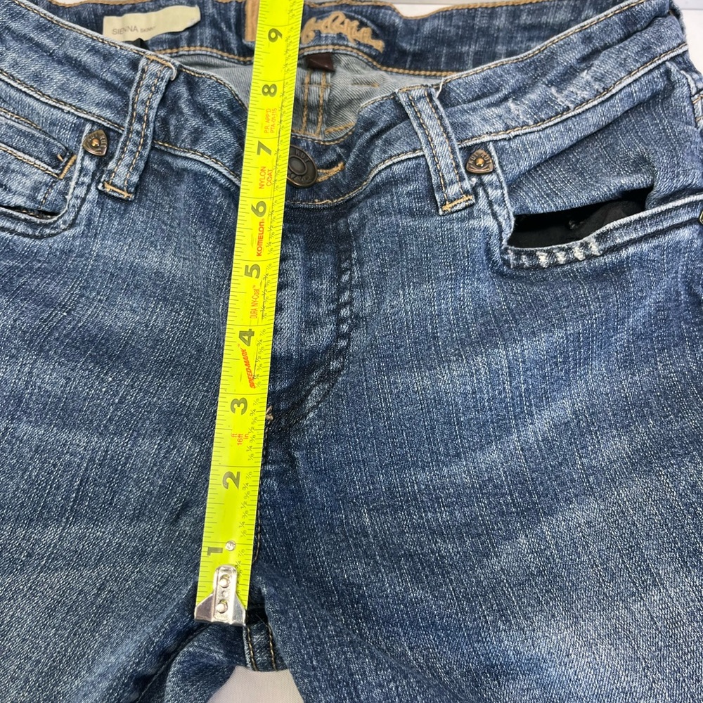 Kut from the Kloth Women's Skinny Jeans in Medium/Dark‎ Blue Wash - Picture 5 of 5